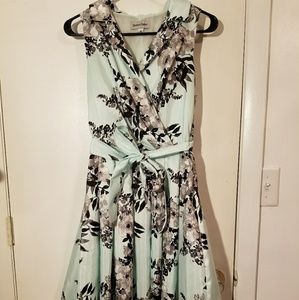 REDUCED Retro mint dress with belt